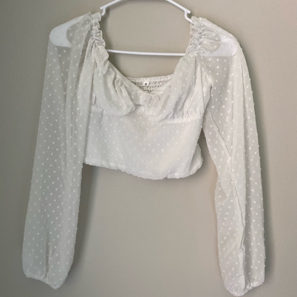 Off the shoulder lace long sleeve top!